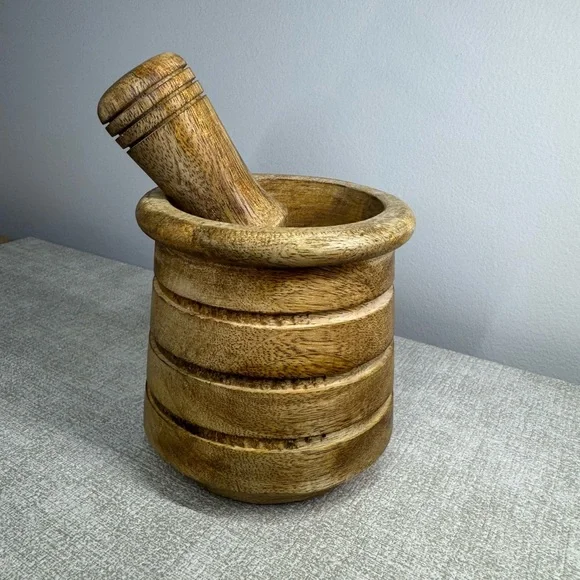 New Wooden Mortar and Pestel Set Crush Herbs/Spices/Garlic/Nuts/Sensory Play - Picture 5 of 8